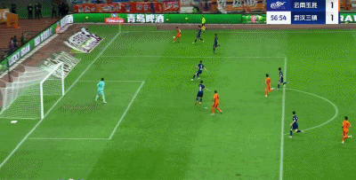 mk体育官方-中超战报：罗竞世界波，李松益自摆乌龙，云南玉昆2-1武汉三镇