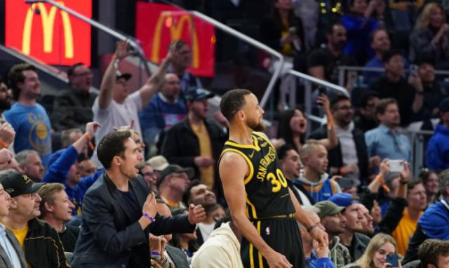 1709892391731092773.png MK体育平台-库里崴脚勇士冲季后赛蒙阴影!健康比好赛程更重要