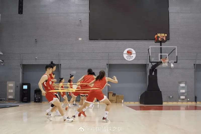 竞技体育-中国篮协发布要闻速览:三篮U23国家男队和女队获世界杯8强