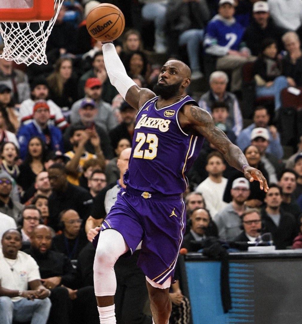 mk体育app下载-詹姆斯半场20分,成为NBA历史首位41岁后半场砍20+得分球员