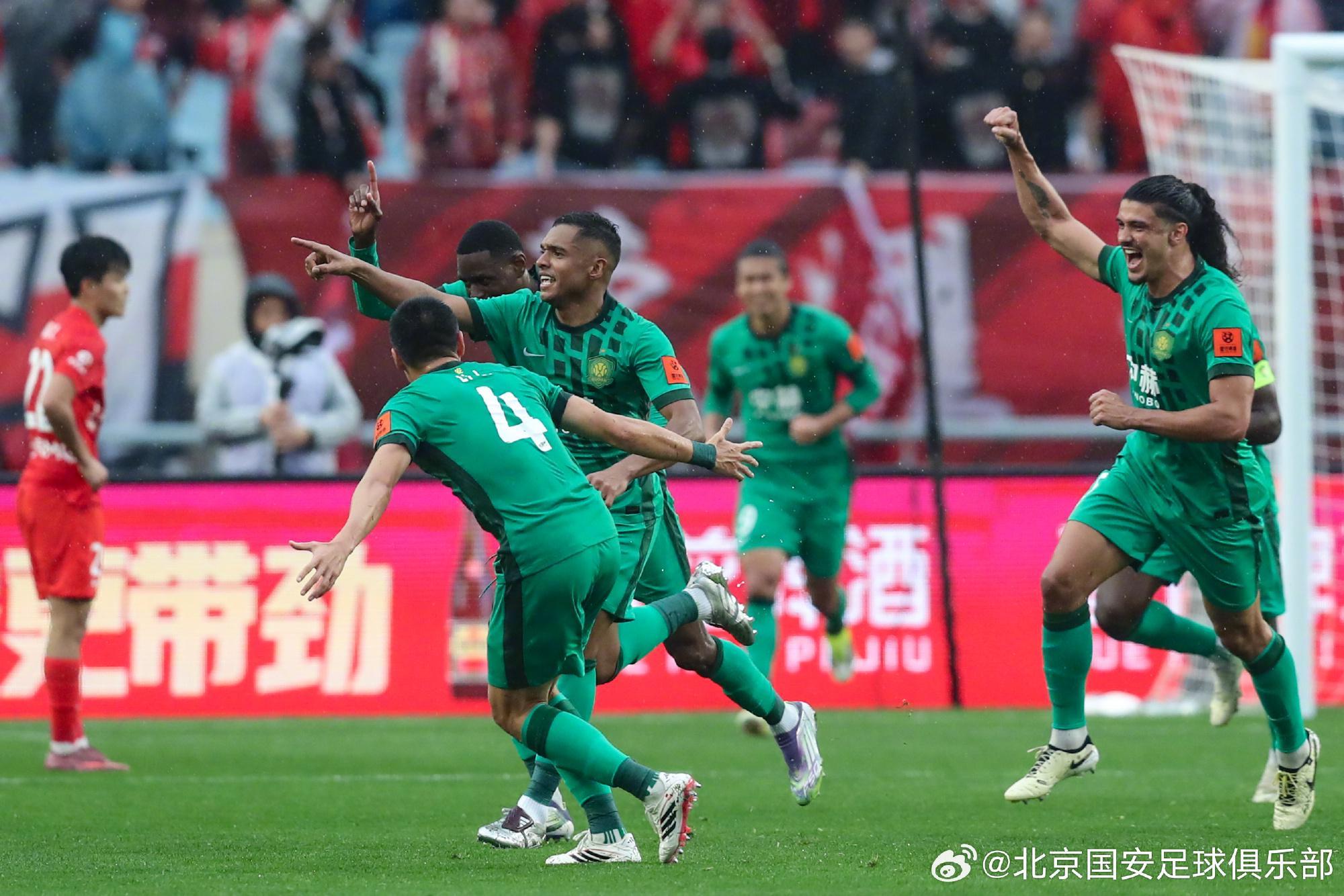 mk体育app下载-哈哈炫动+五星体育，直播上海双雄！央视领衔3家电视台聚焦京鲁战