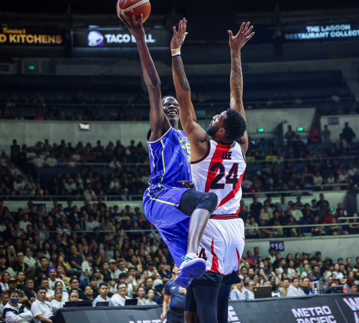 体育新闻-PBA文班亚马？波尔场均37.3+16.3+3.5帽 太阳未续约他后悔吗？|蒂姆·波尔|菲尼克斯太阳队|纽约尼克斯队|奥兰多魔术队|波尔-波尔_新浪体育_新浪新闻